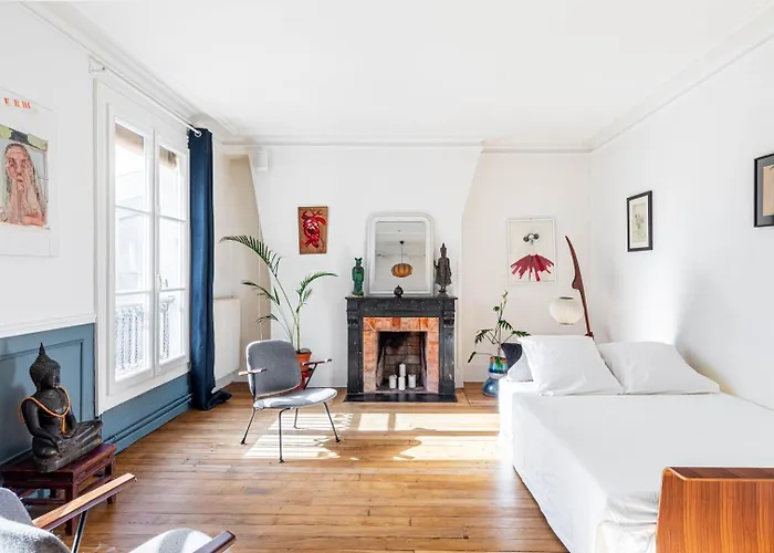 Апартаменты Guestready - A Zen Haven Near Montmartre