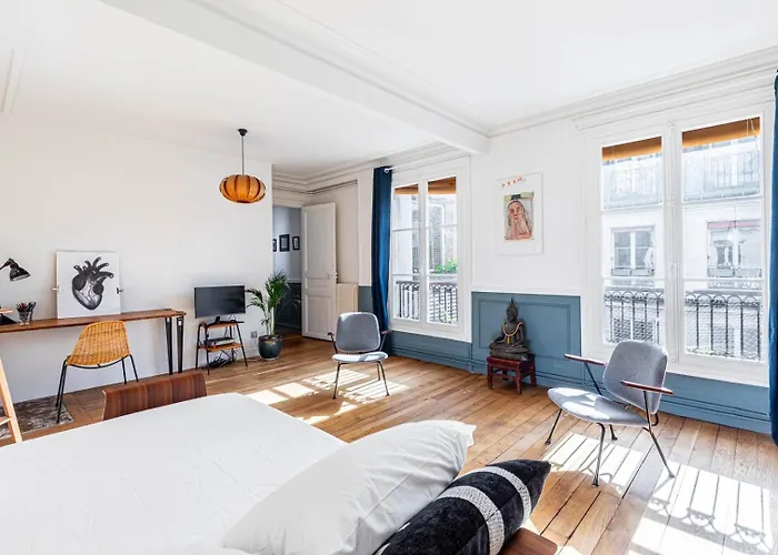 Апартаменты Guestready - A Zen Haven Near Montmartre *