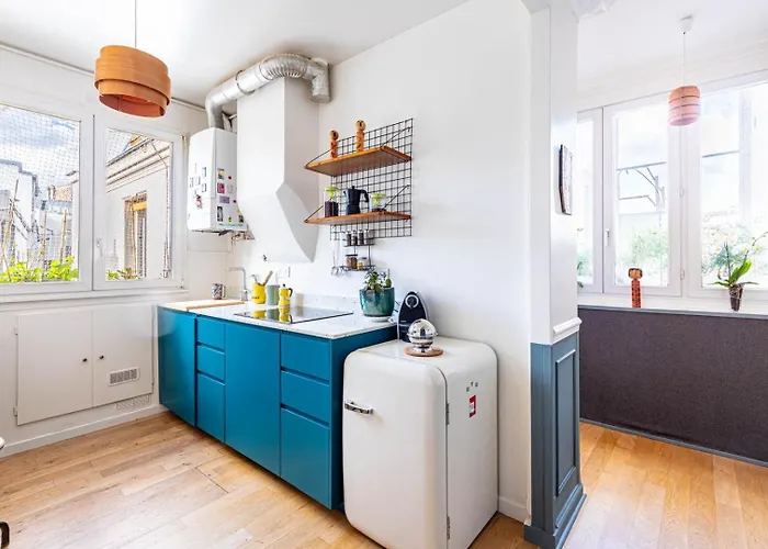 Апартаменты Guestready - A Zen Haven Near Montmartre Париж